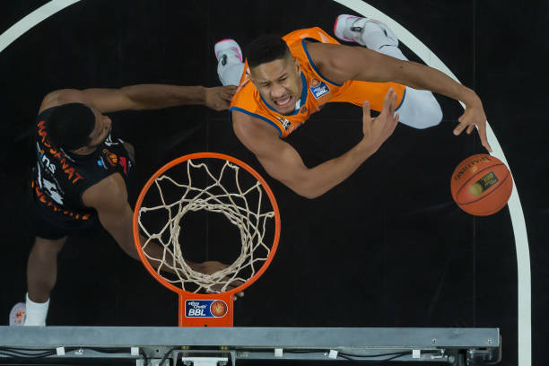 也为我们深 也为我们深