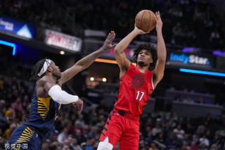 这位年轻的 这位年轻的